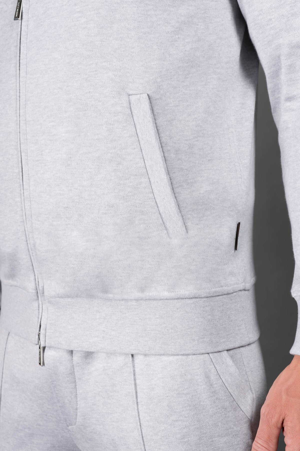 CRISPIN TUTA-SIF - LIGHT GREY - 4