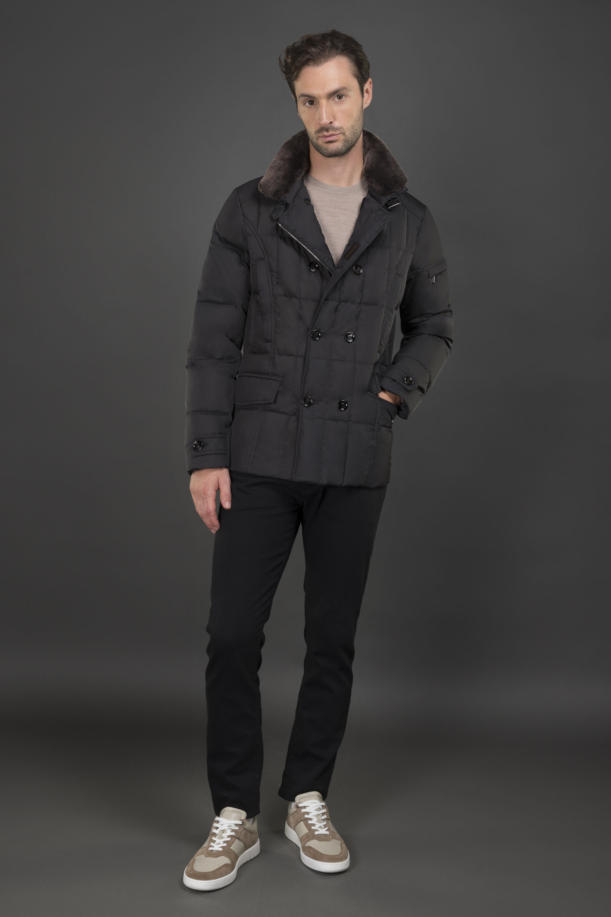 SIRO-KM in NERO: Luxury Italian Jackets for Men | MooRER®
