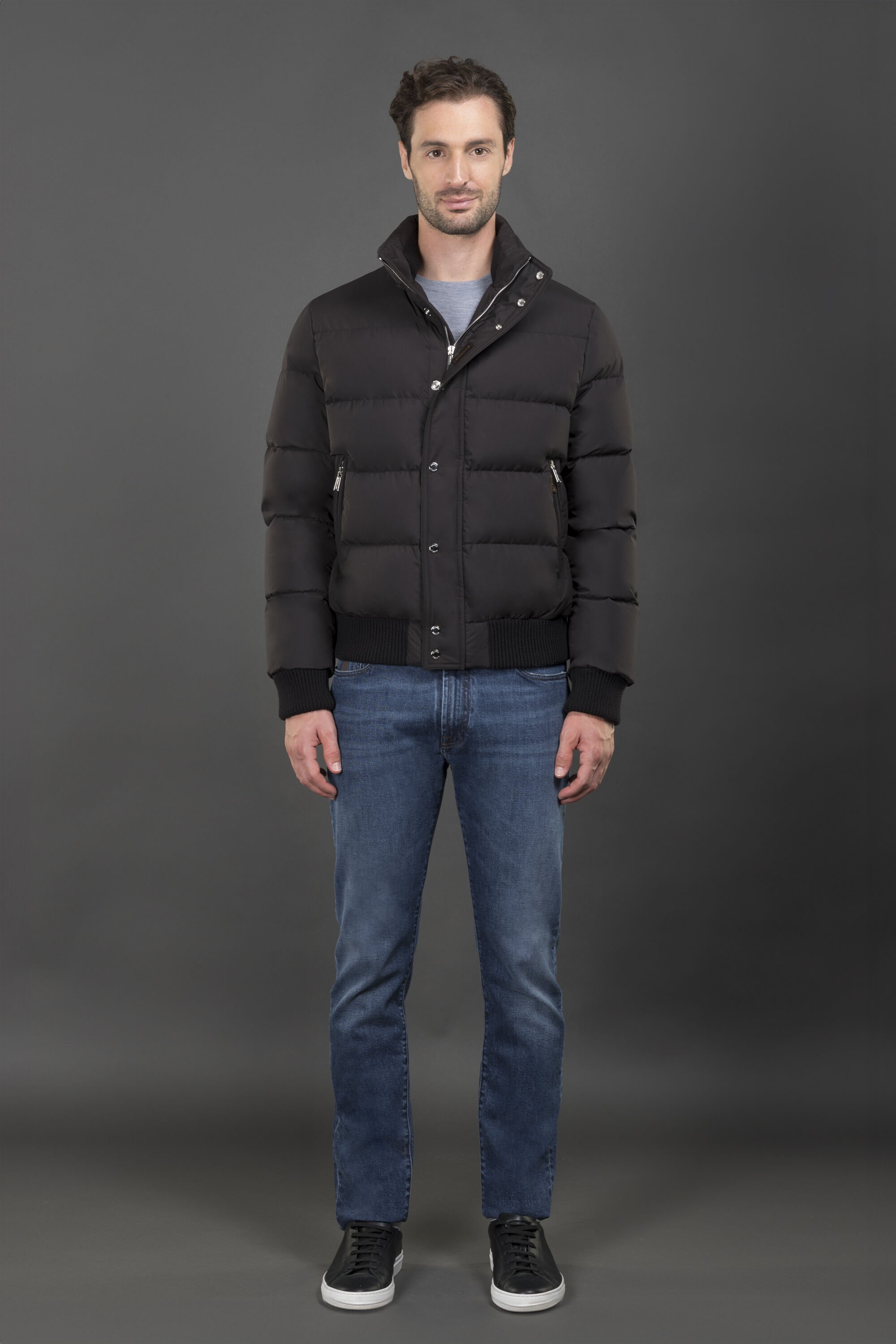 COVEN-STP（NERO）：イタリアで生まれた、ラグジュアリ ボンバー