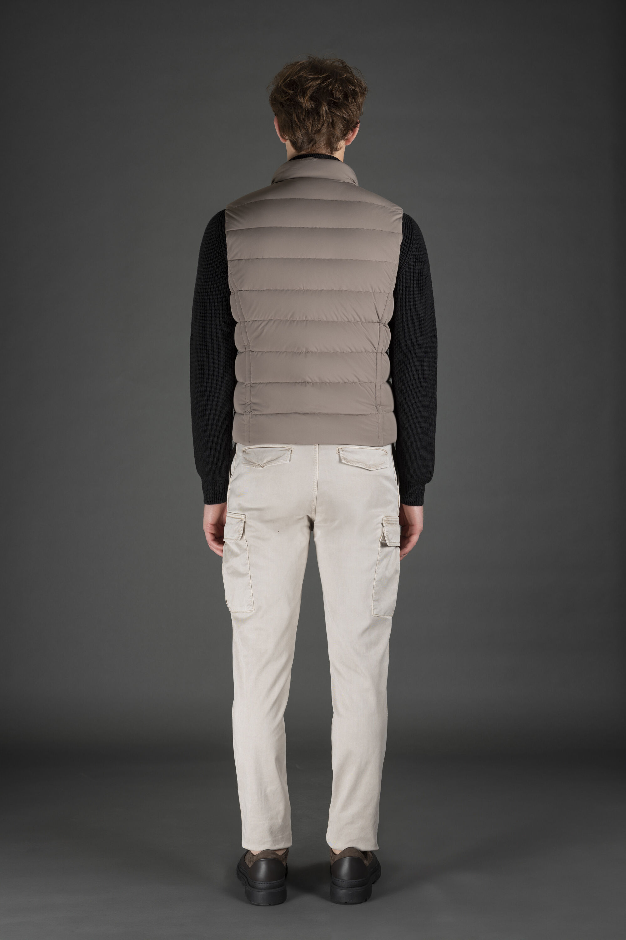 OLIVER-KN in NUT: Luxury Italian Vests for Men | MooRER®