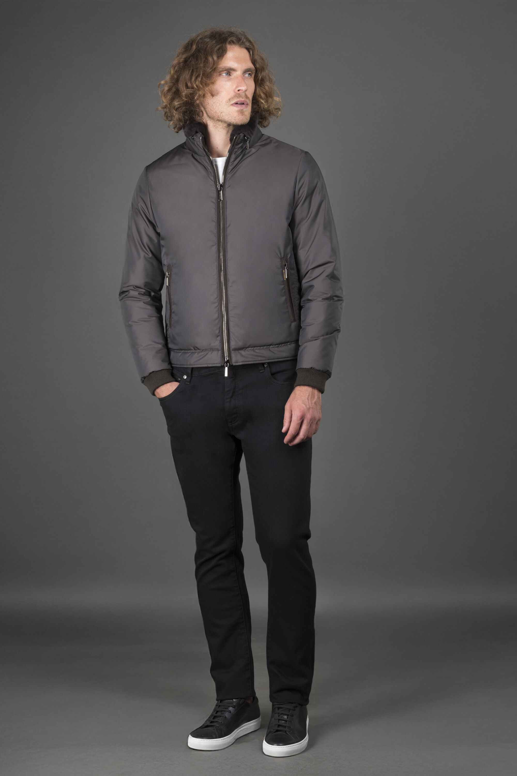 CELOTTI-LAM-WK（ANTRACITE）：イタリアで生まれた、ラグジュアリ