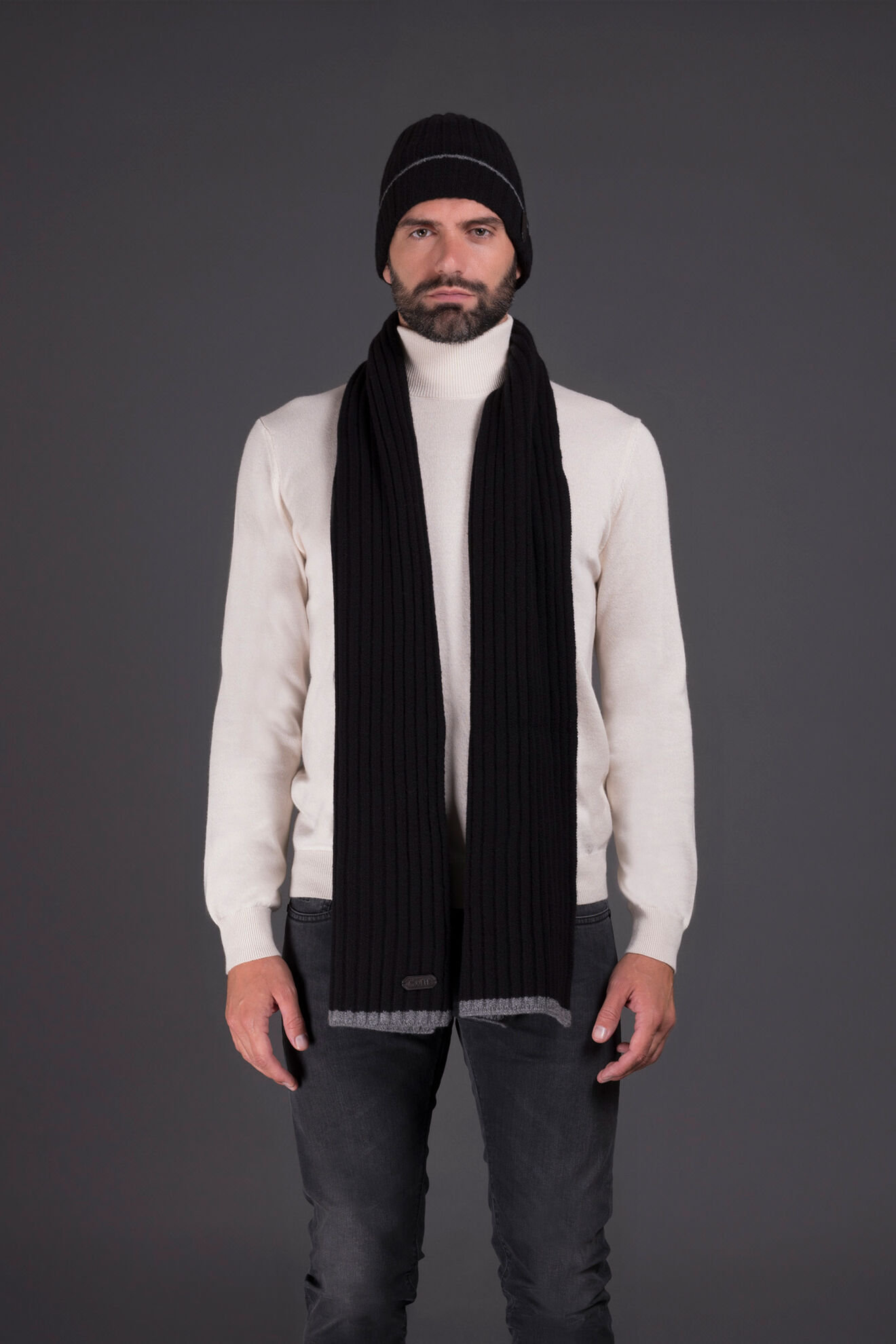 Moorer HOBART-CWS EMBASSY