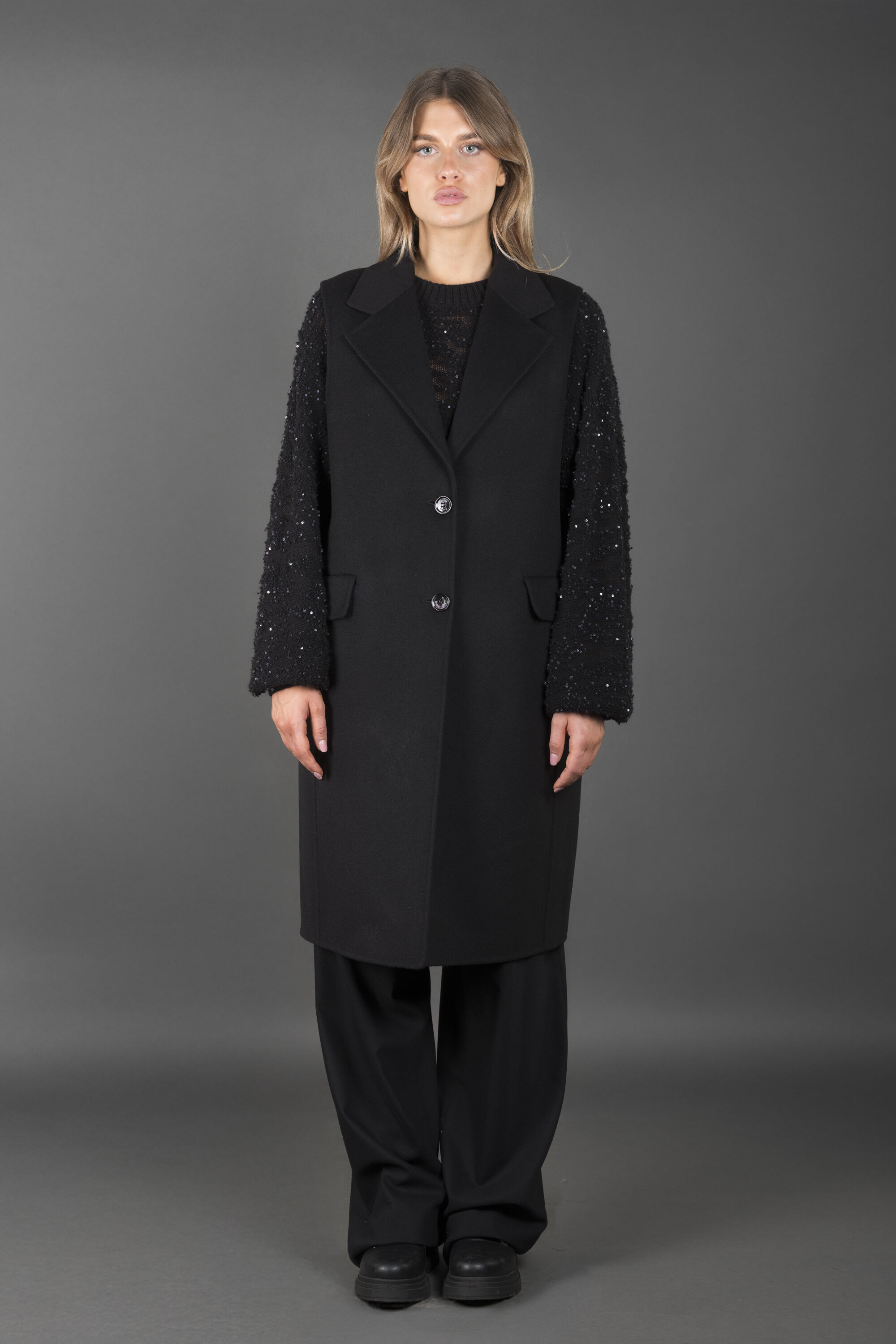 JAYA-CWX（NERO）：イタリアで生まれた、ラグジュアリ コート | MooRER®