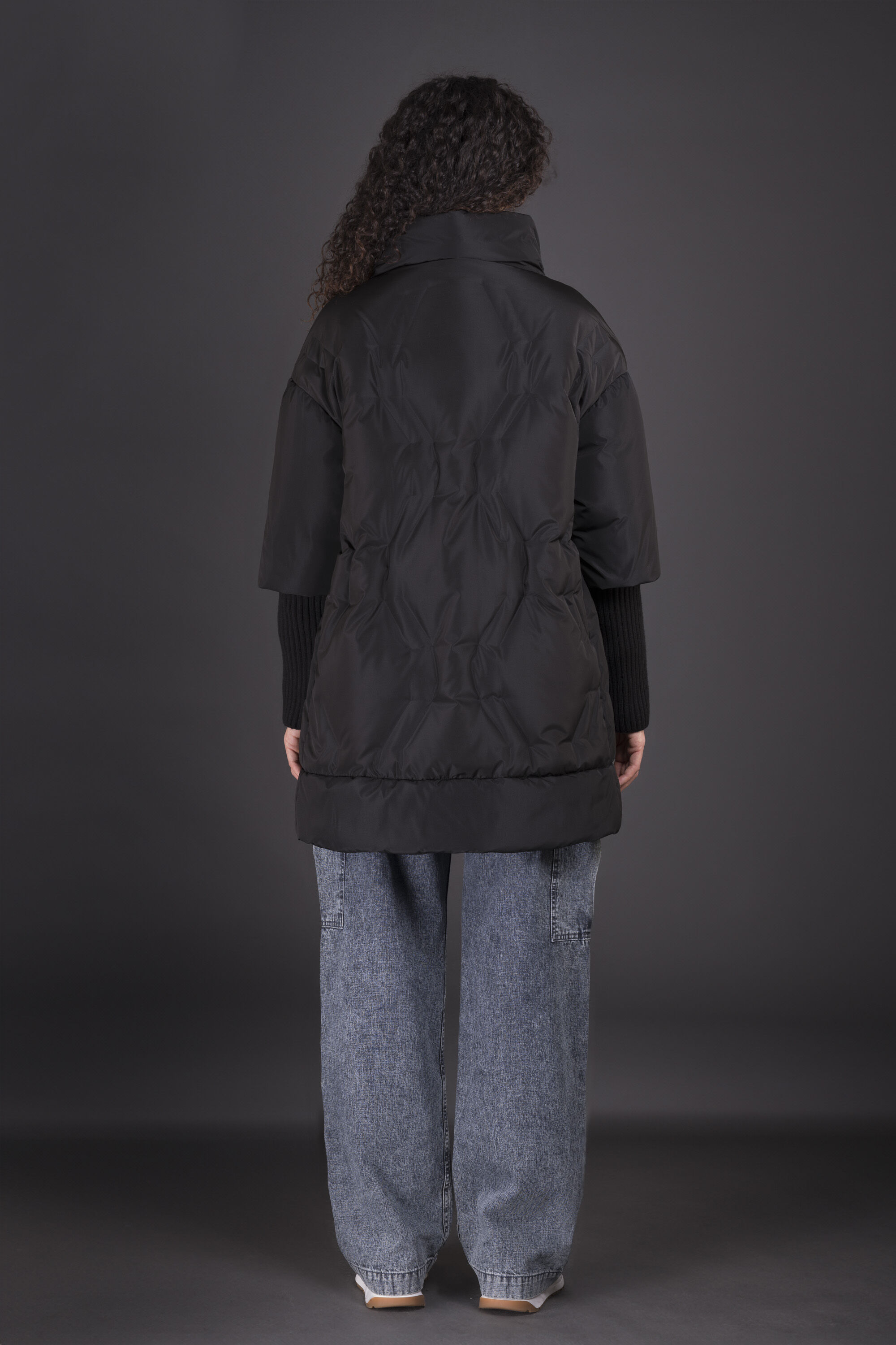 MARLYN-DYP（NERO）：イタリアで生まれた、ラグジュアリ ダウン