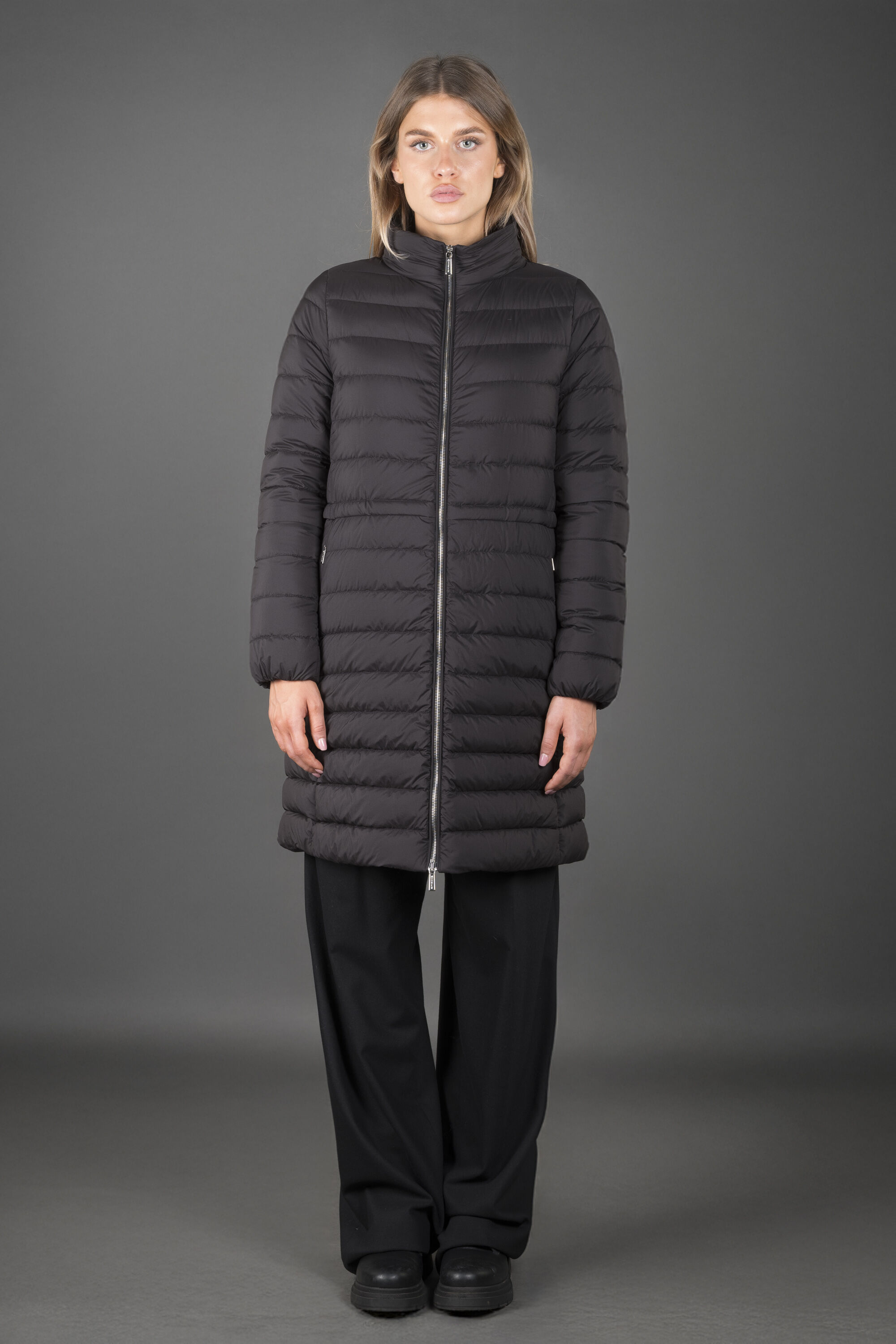 JAYA-CWX（NERO）：イタリアで生まれた、ラグジュアリ コート | MooRER®